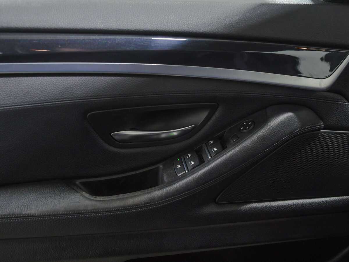 BMW 5 серии с пробегом — 2013 год. Фото: #10