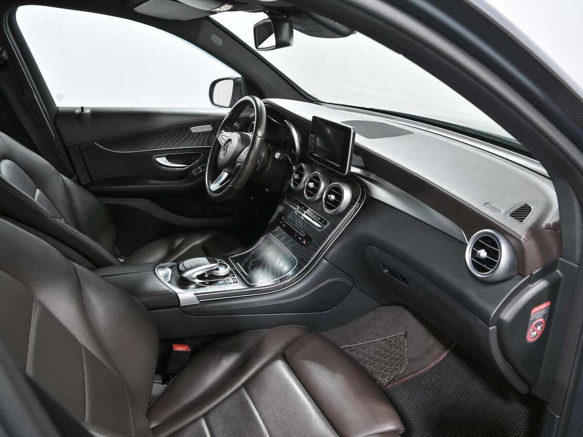 Mercedes-Benz GLC с пробегом — 2016 год. Фото: #6