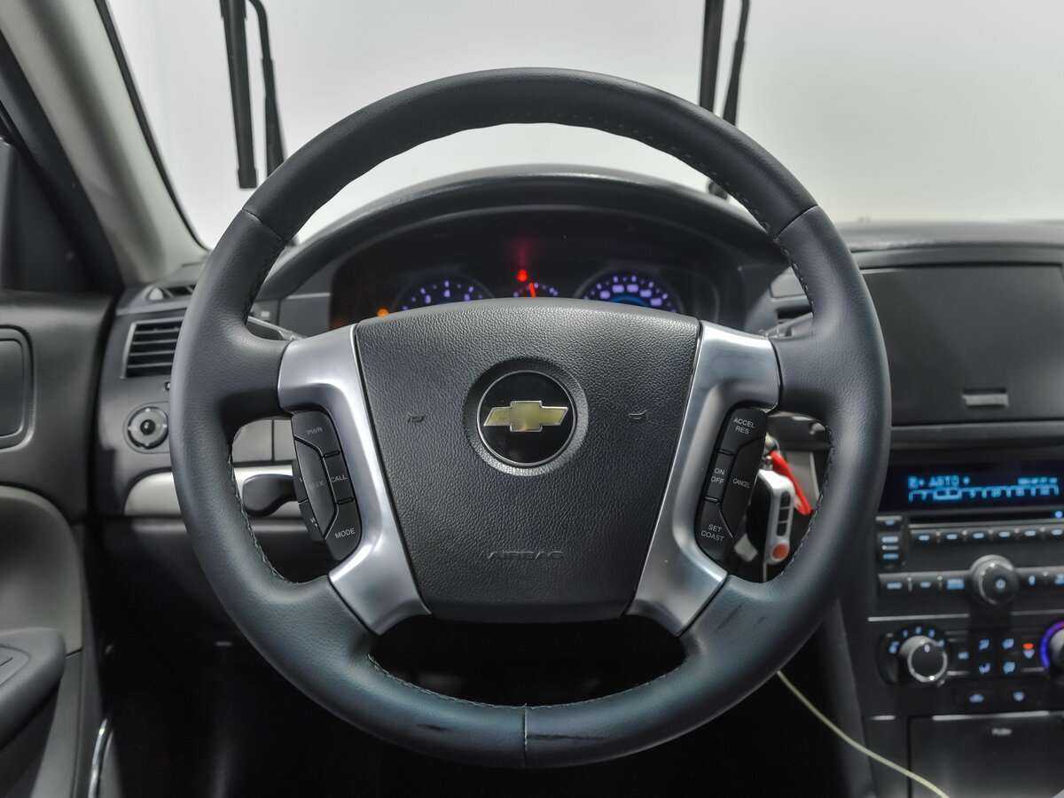 Chevrolet Epica с пробегом — 2011 год. Фото: #8