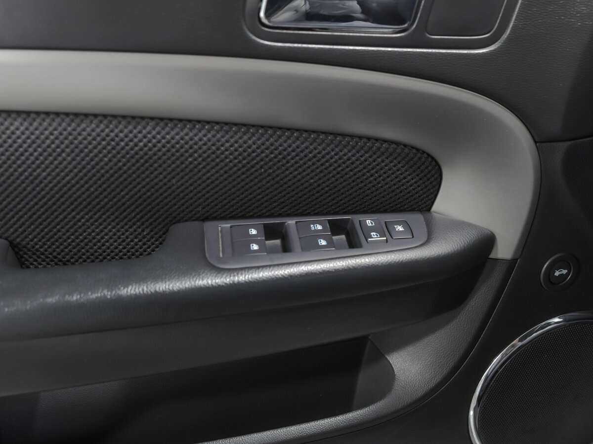 Chevrolet Epica с пробегом — 2011 год. Фото: #11