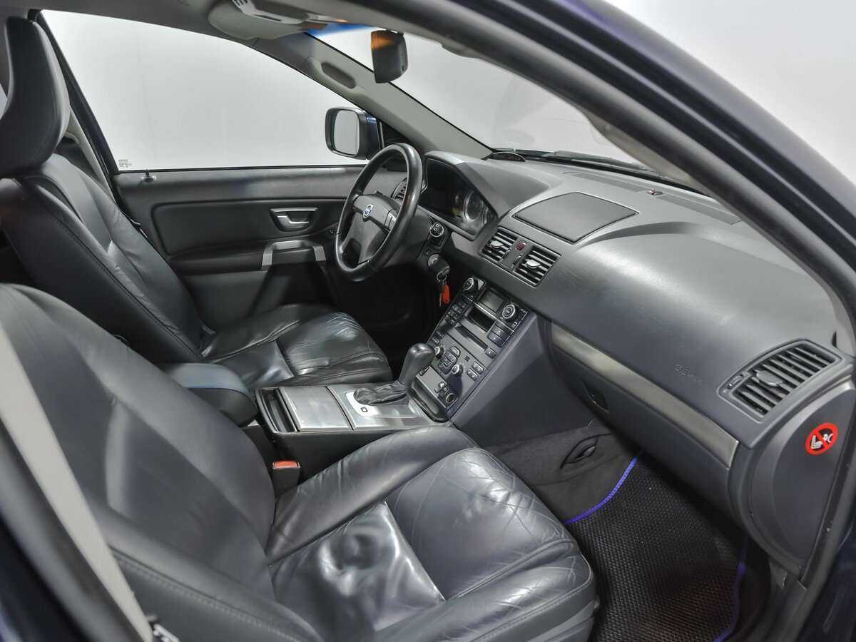 Volvo XC90 с пробегом — 2011 год. Фото: #11