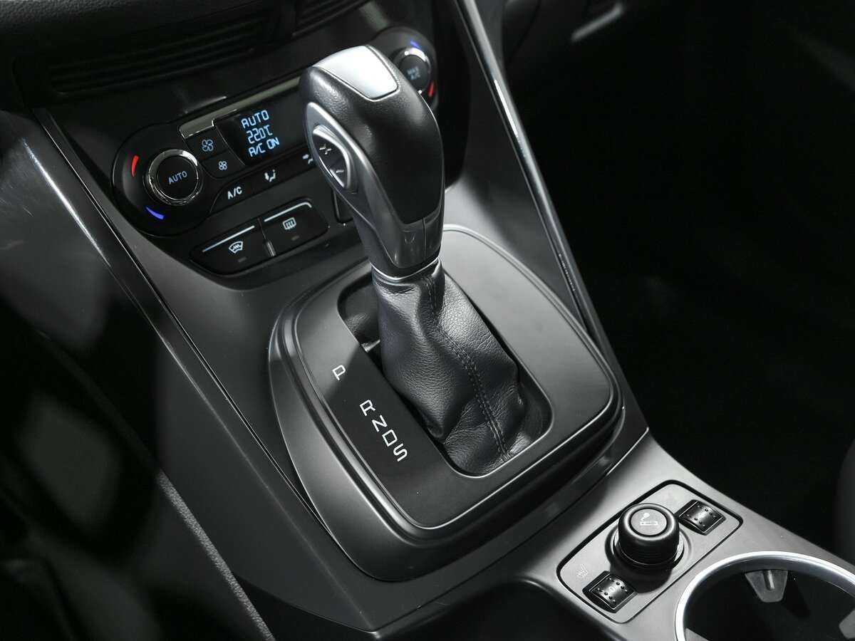 Ford Kuga с пробегом — 2016 год. Фото: #10