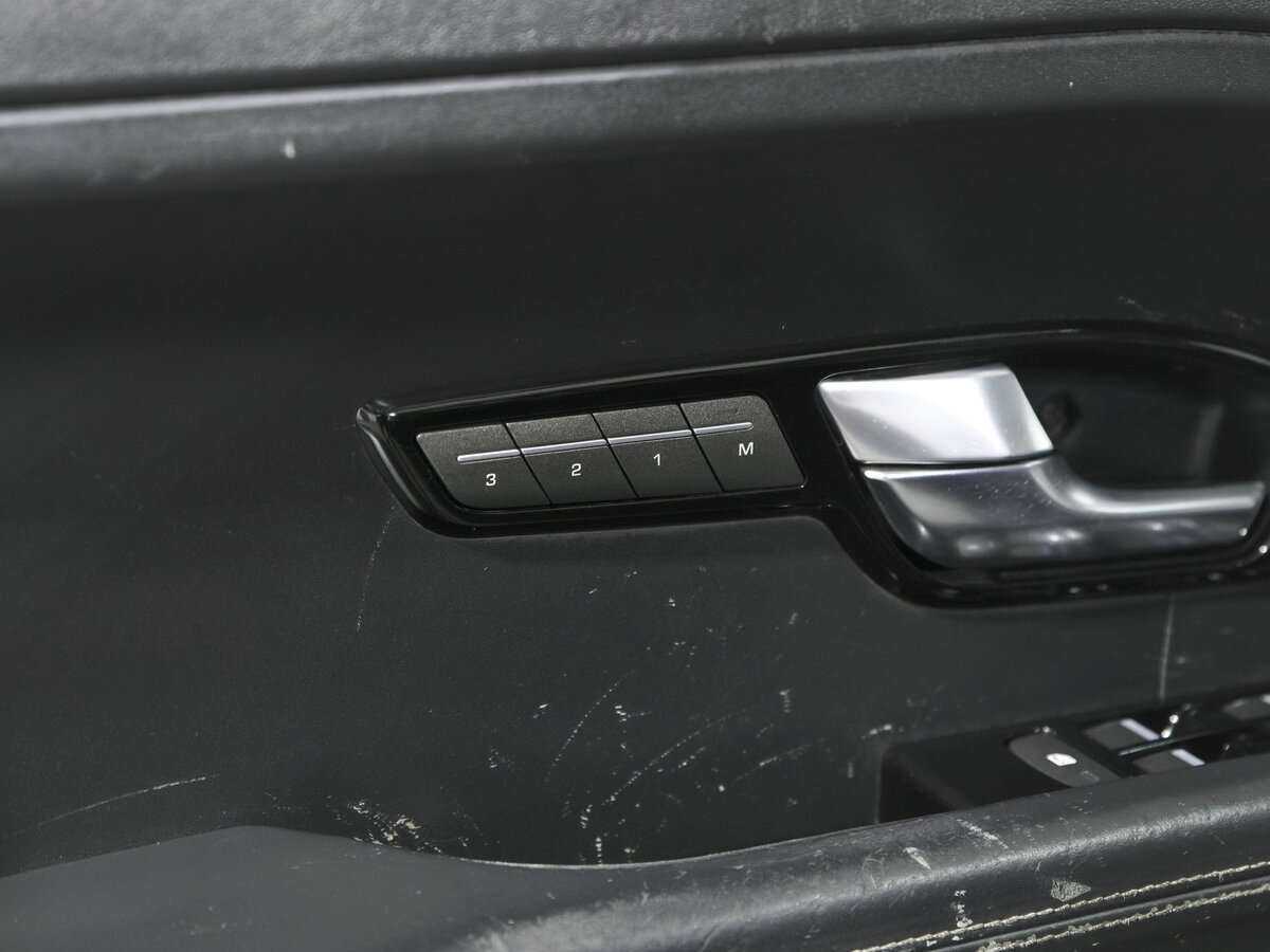 Land Rover Range Rover Evoque с пробегом — 2011 год. Фото: #15