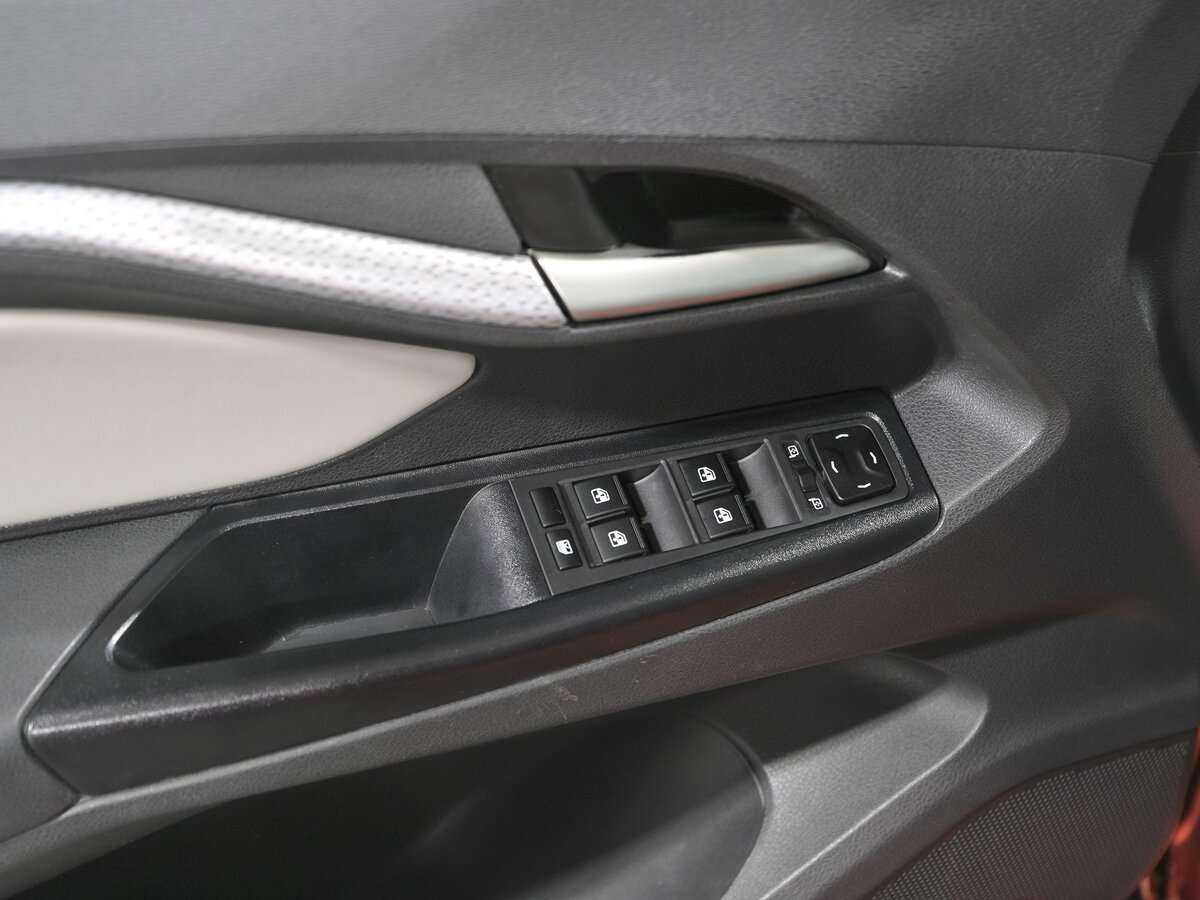 Lada (ВАЗ) Vesta с пробегом — 2019 год. Фото: #10