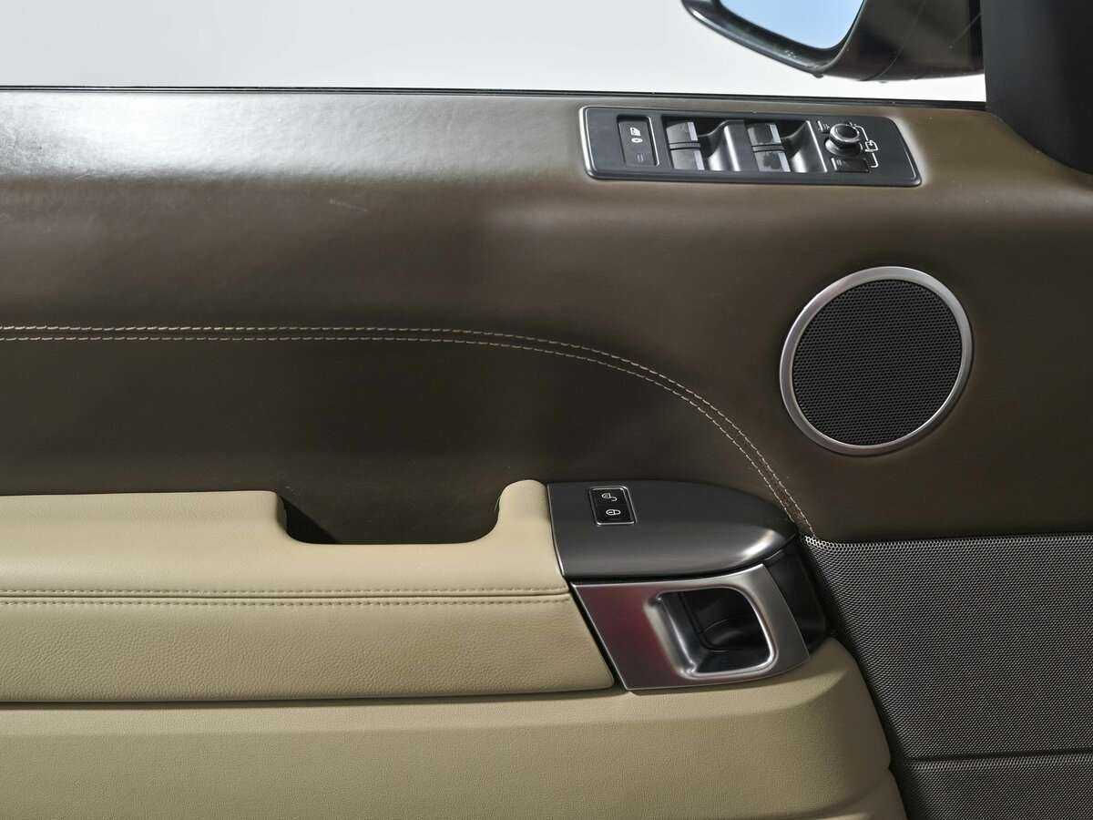 Land Rover Range Rover Sport с пробегом — 2013 год. Фото: #15