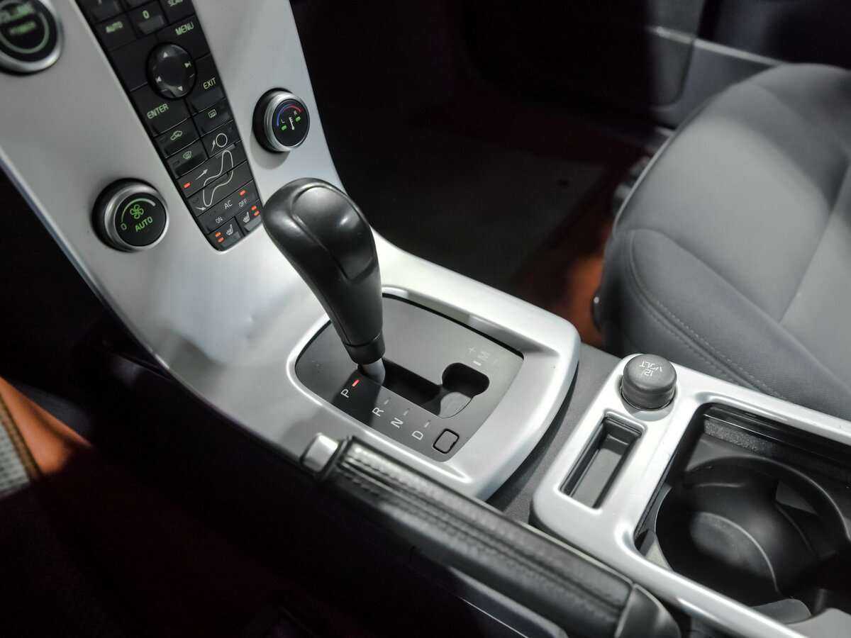 Volvo C30 с пробегом — 2011 год. Фото: #9