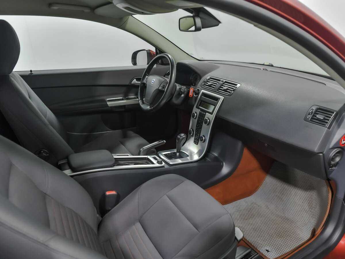 Volvo C30 с пробегом — 2011 год. Фото: #12