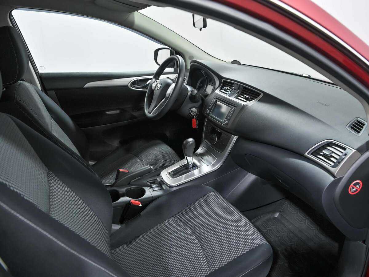 Nissan Sentra с пробегом — 2015 год. Фото: #15