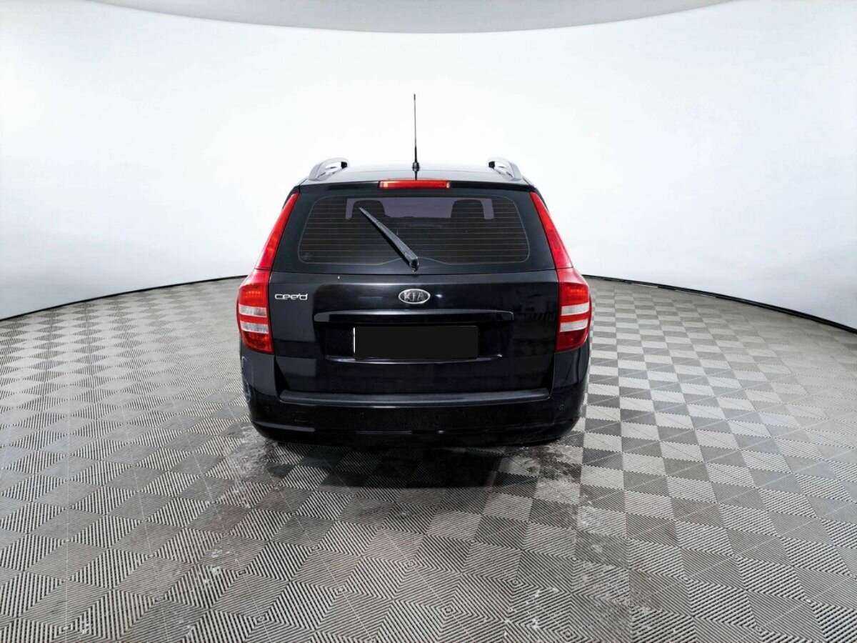 Kia Ceed с пробегом — 2008 год. Фото: #5