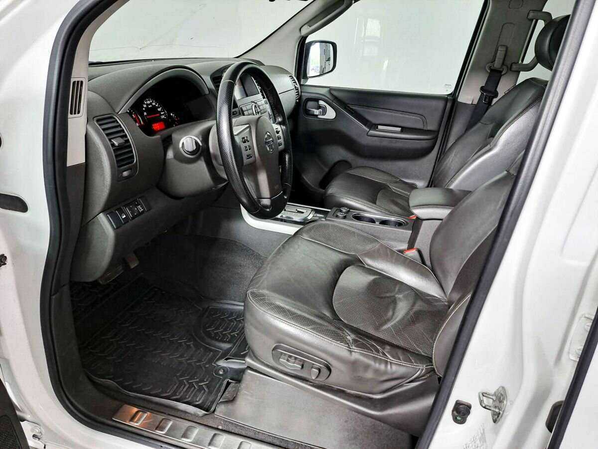 Nissan Pathfinder с пробегом — 2014 год. Фото: #12
