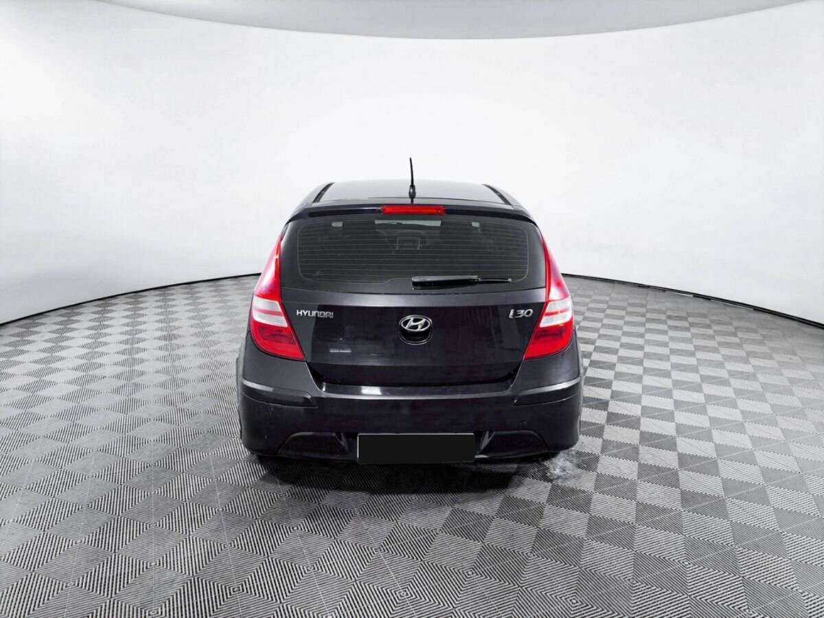 Hyundai i30 с пробегом — 2010 год. Фото: #5