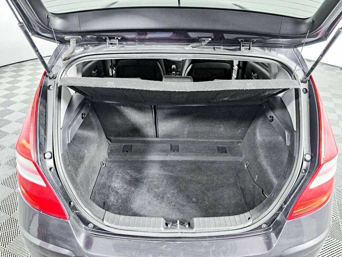 Hyundai i30 с пробегом — 2010 год. Фото: #9