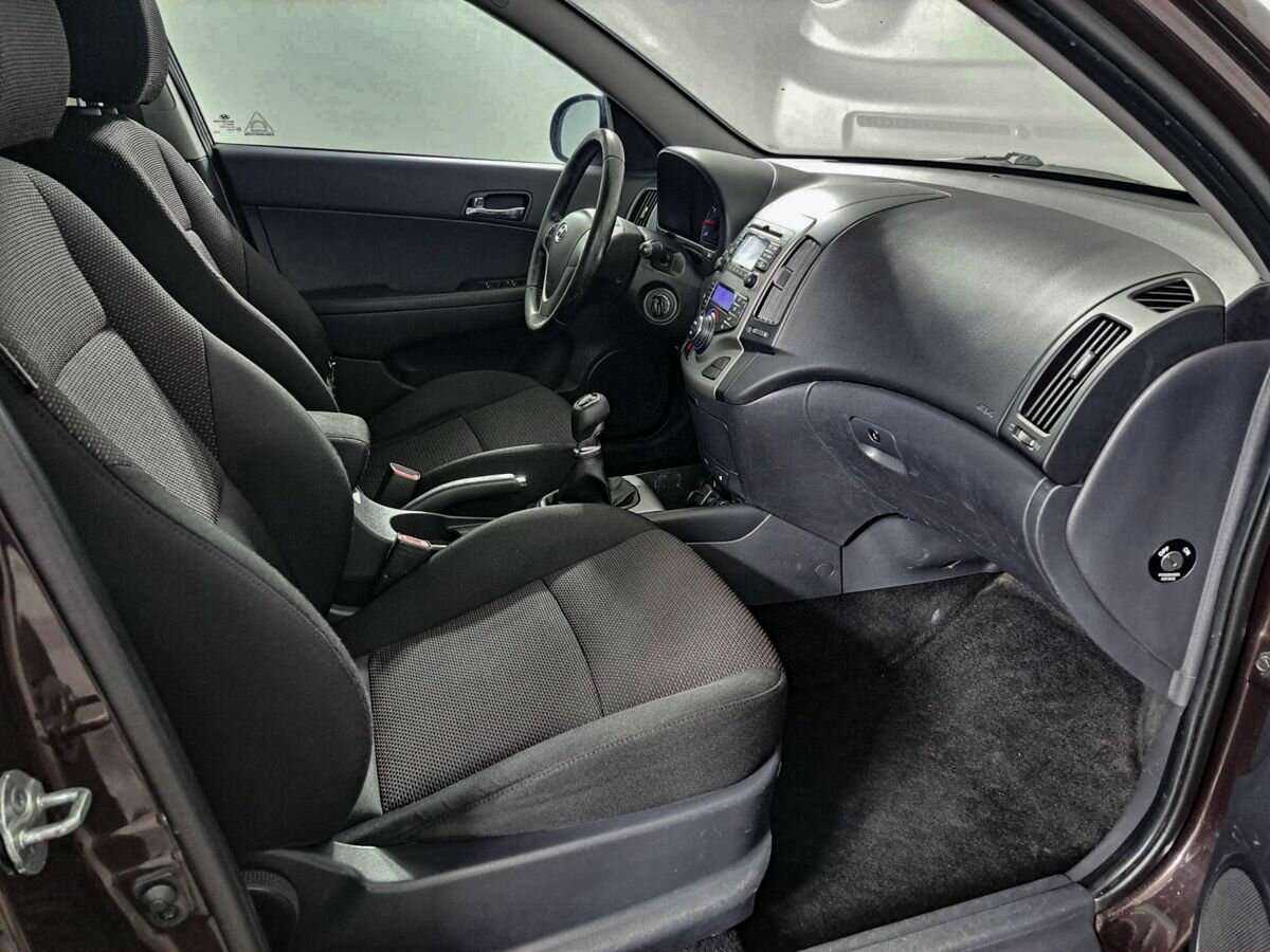 Hyundai i30 с пробегом — 2010 год. Фото: #10