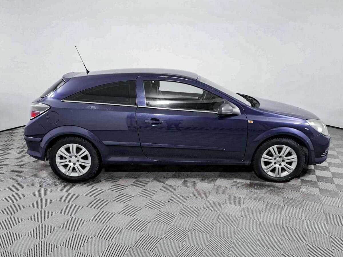 Opel Astra с пробегом — 2008 год. Фото: #3