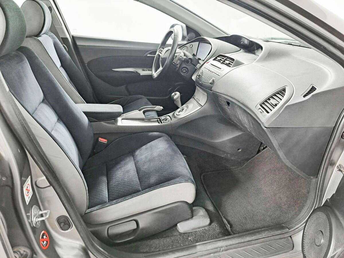 Honda Civic с пробегом — 2007 год. Фото: #8