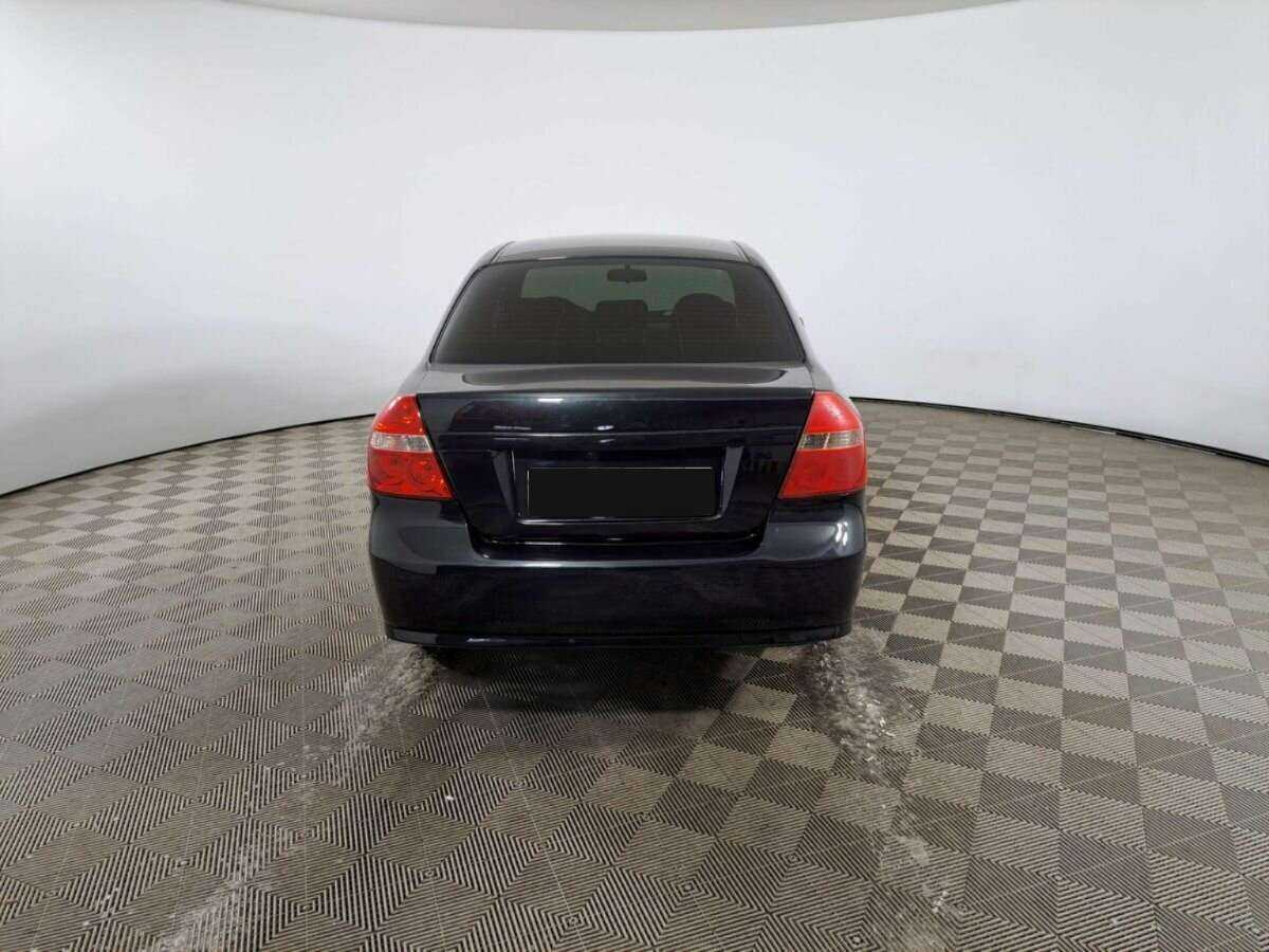 Chevrolet Aveo с пробегом — 2009 год. Фото: #5