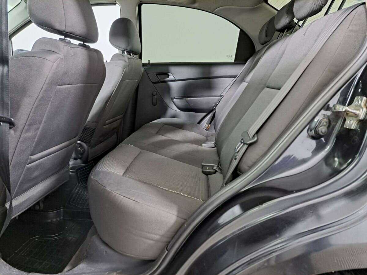 Chevrolet Aveo с пробегом — 2009 год. Фото: #9