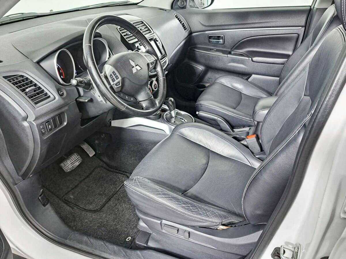 Mitsubishi ASX с пробегом — 2011 год. Фото: #13