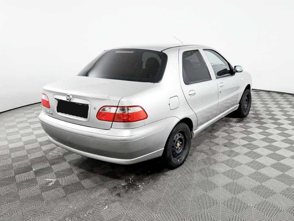 Fiat Albea с пробегом — 2011 год. Фото: #4