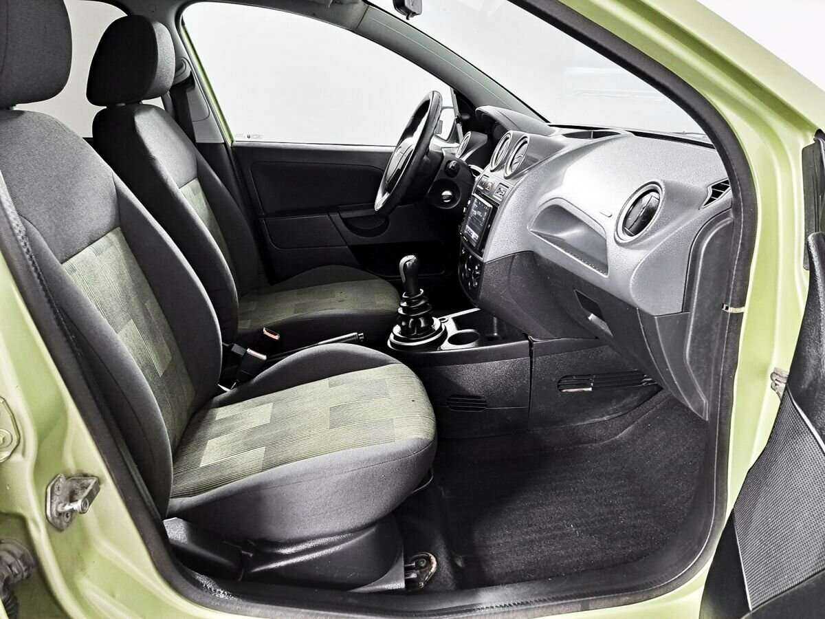 Ford Fiesta с пробегом — 2007 год. Фото: #8