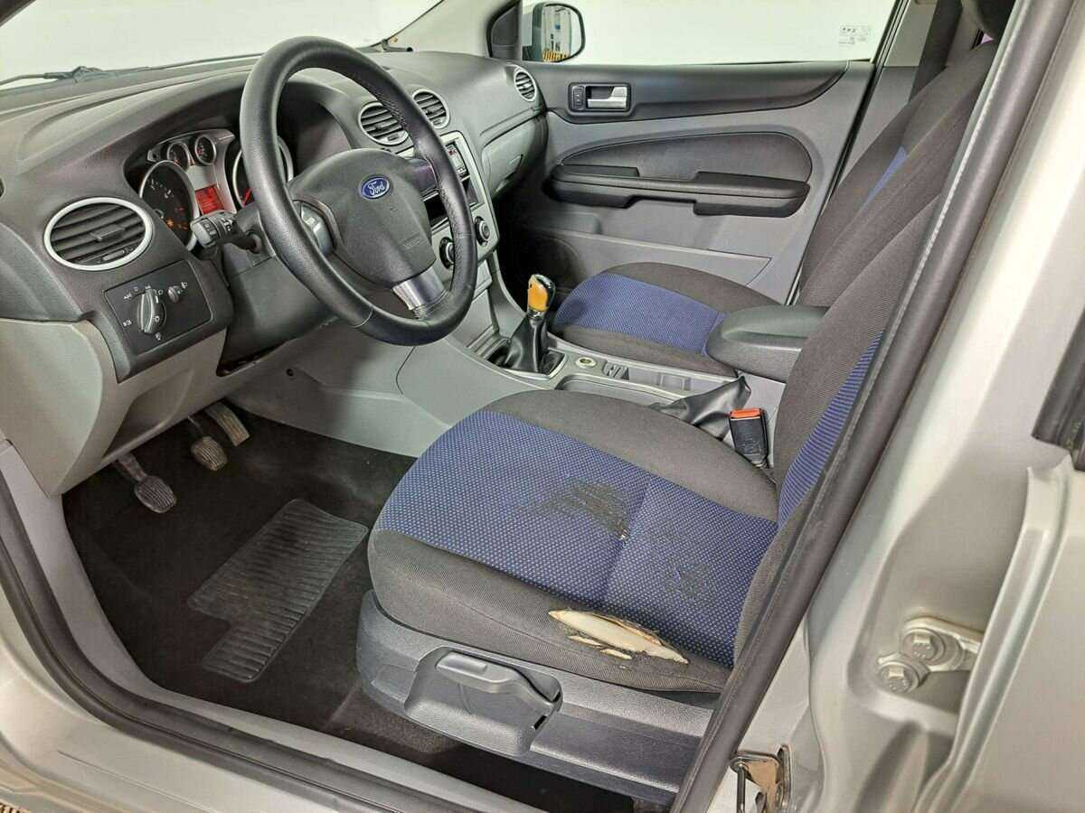 Ford Focus с пробегом — 2008 год. Фото: #13