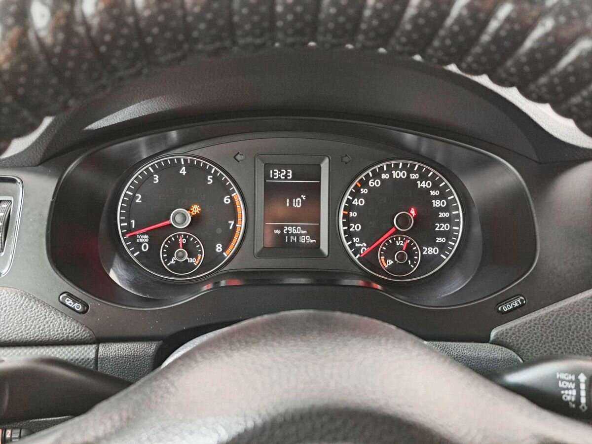 Volkswagen Jetta с пробегом — 2014 год. Фото: #12