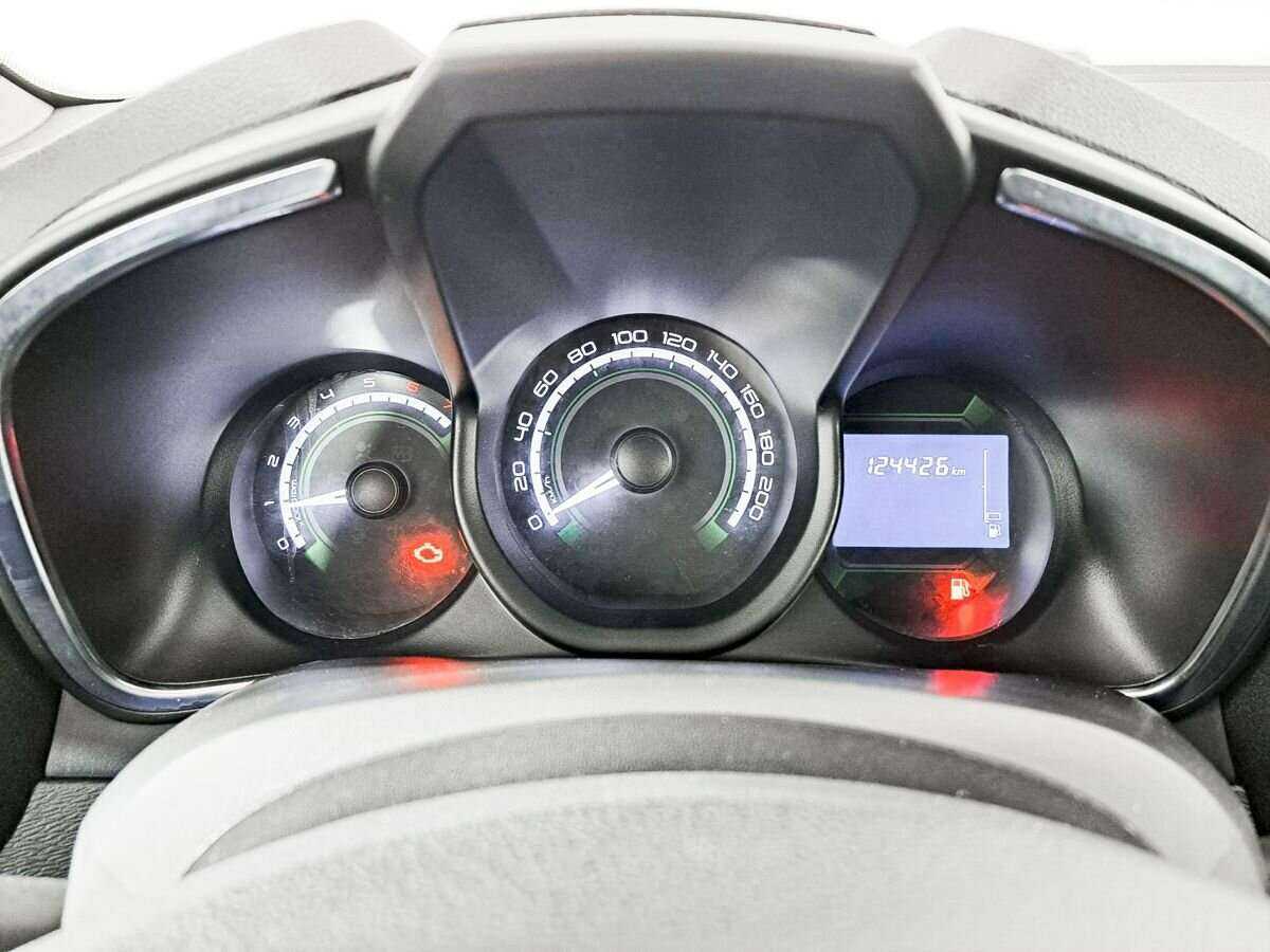 Lada (ВАЗ) XRAY с пробегом — 2018 год. Фото: #12