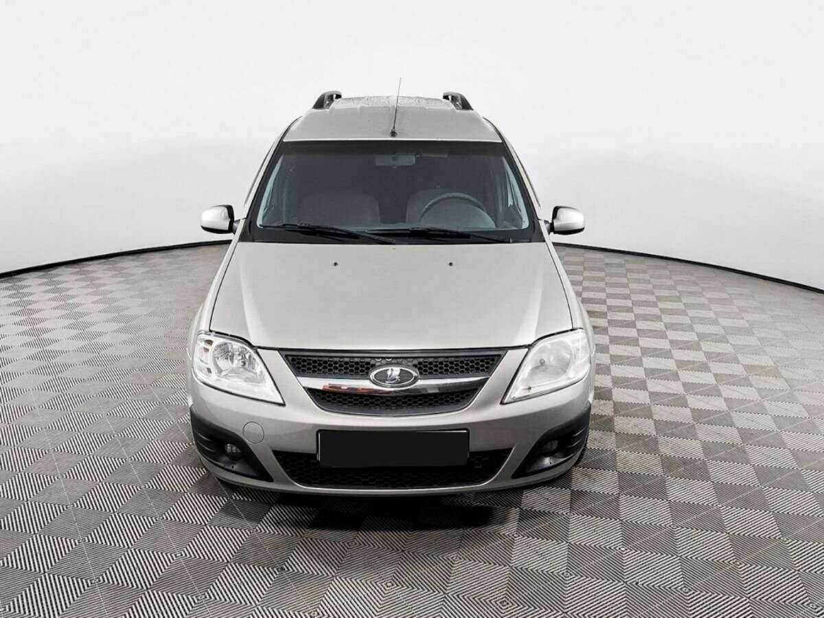 Lada (ВАЗ) Largus с пробегом — 2013 год. Фото: #1