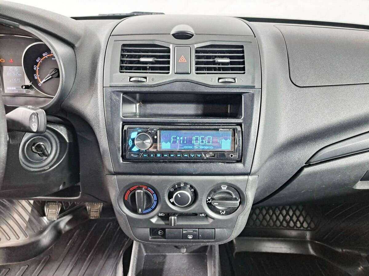 Lada (ВАЗ) Granta с пробегом — 2018 год. Фото: #12