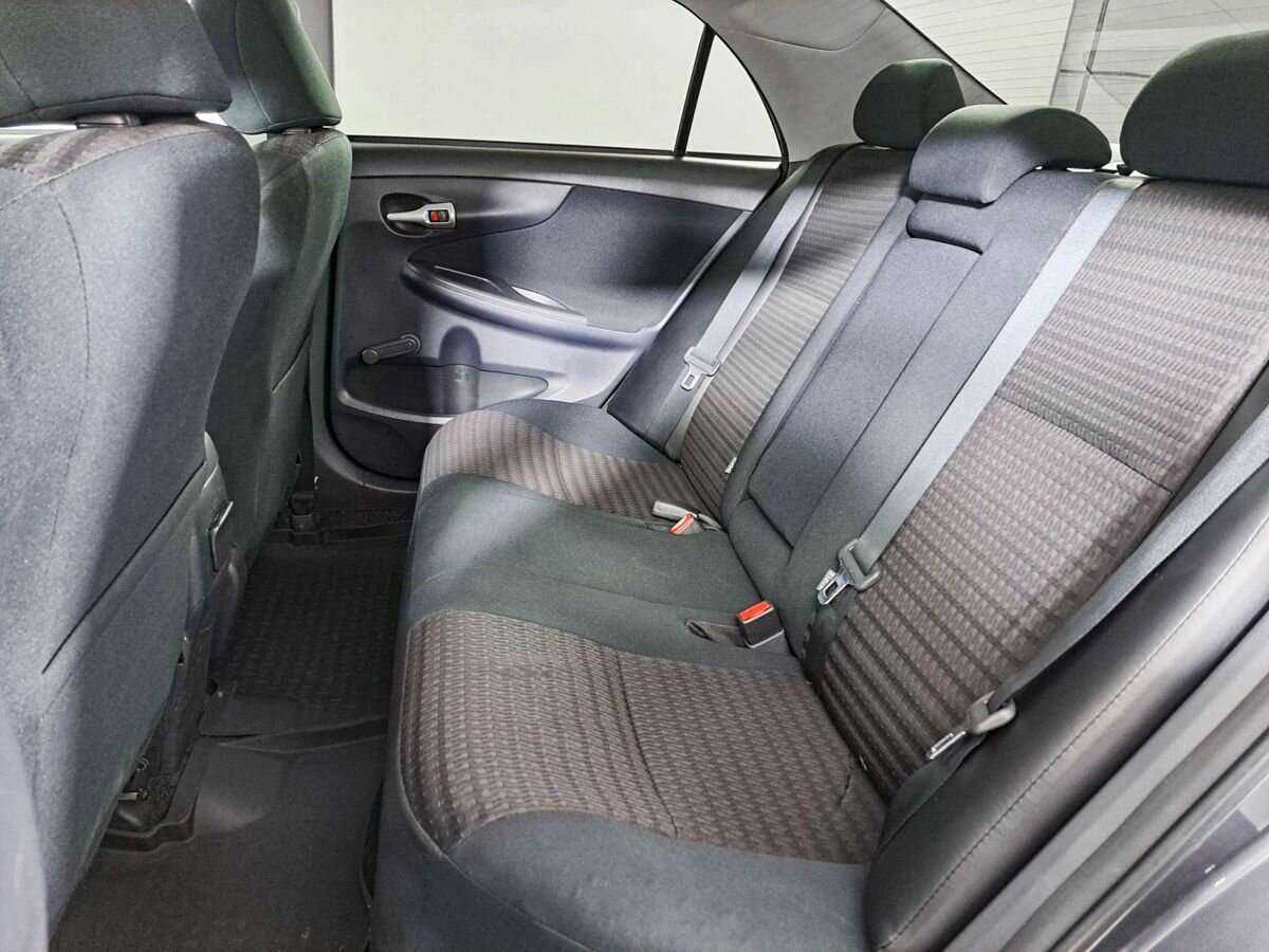 Toyota Corolla с пробегом — 2010 год. Фото: #10