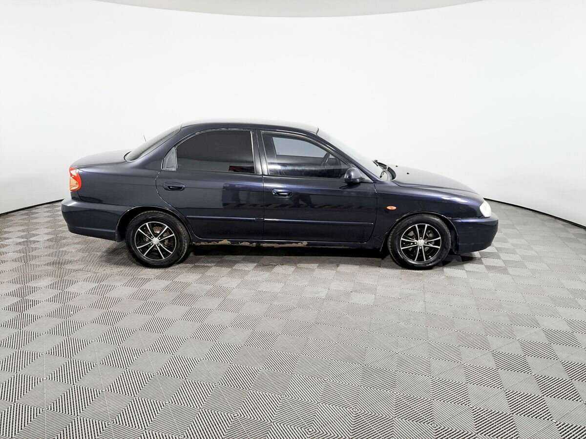 Kia Spectra с пробегом — 2009 год. Фото: #3