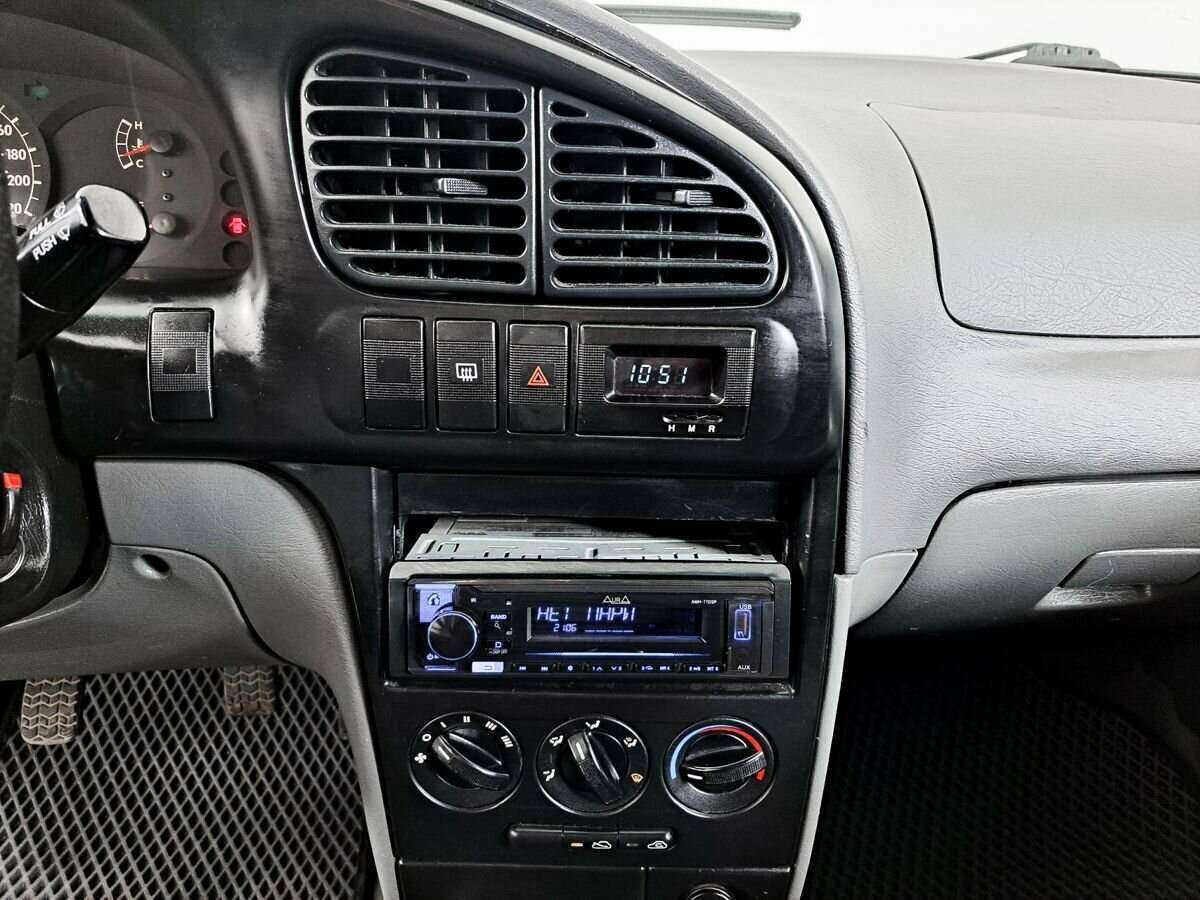 Kia Spectra с пробегом — 2009 год. Фото: #12