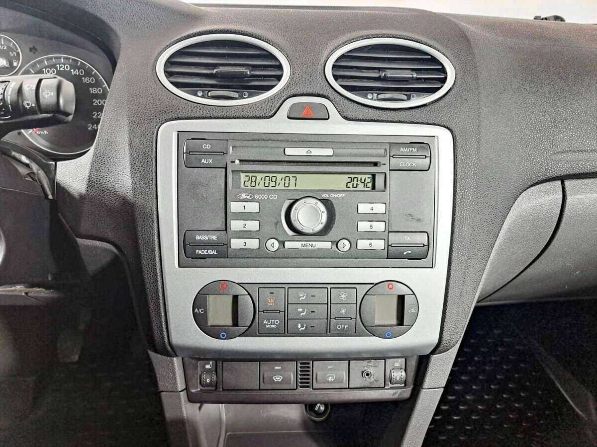 Ford Focus с пробегом — 2007 год. Фото: #13