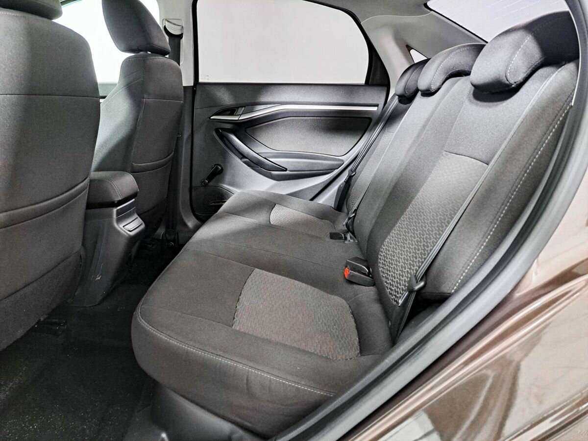 Lada (ВАЗ) Vesta с пробегом — 2018 год. Фото: #10