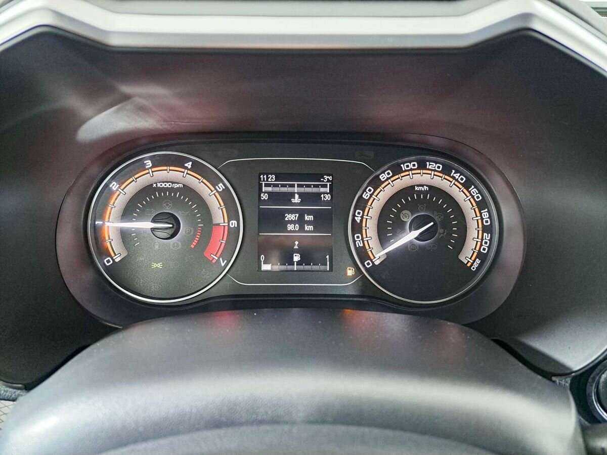 Lada (ВАЗ) Vesta с пробегом — 2023 год. Фото: #12