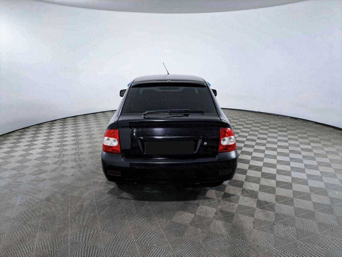 Lada (ВАЗ) Priora с пробегом — 2010 год. Фото: #5