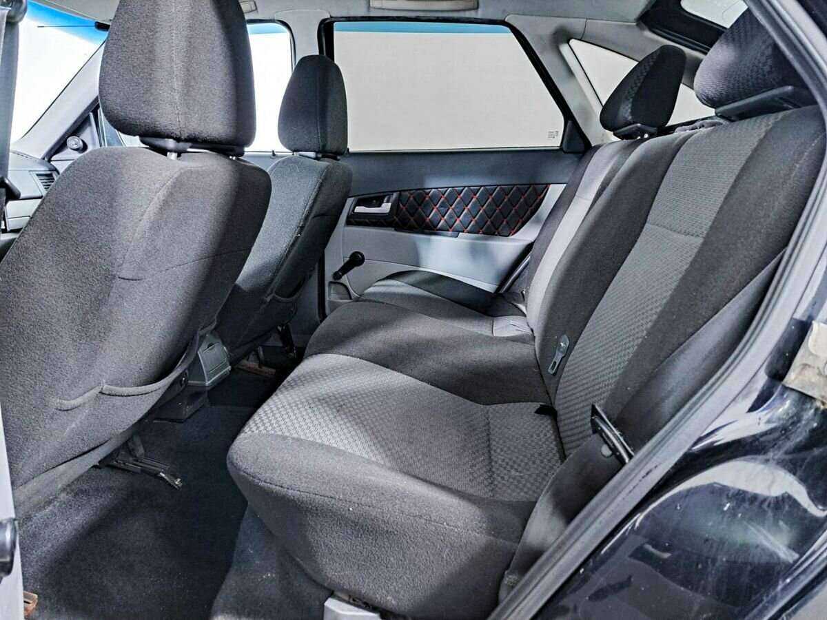 Lada (ВАЗ) Priora с пробегом — 2010 год. Фото: #9