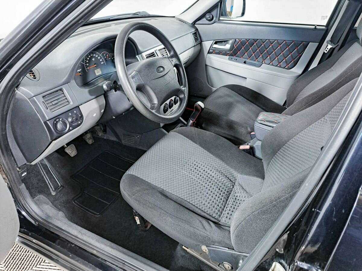 Lada (ВАЗ) Priora с пробегом — 2010 год. Фото: #13