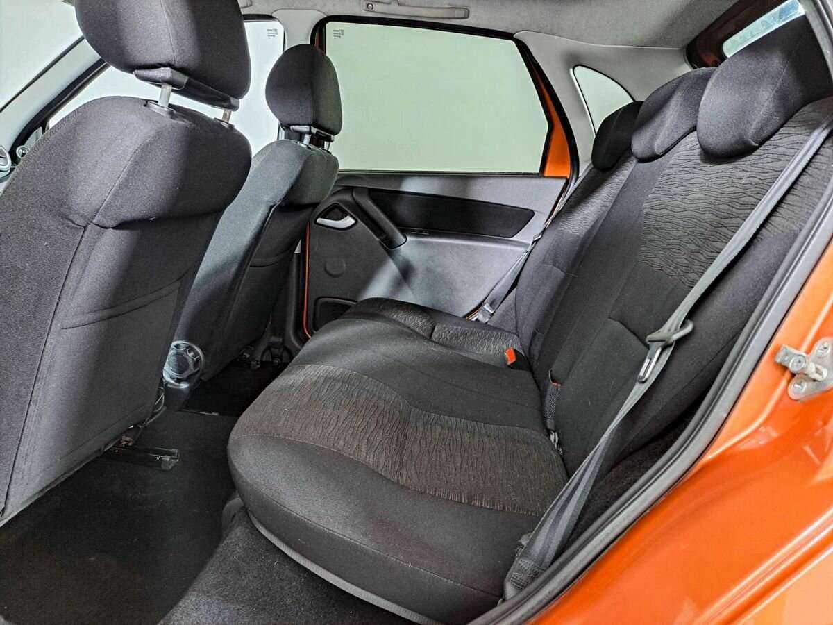 Lada (ВАЗ) Kalina с пробегом — 2013 год. Фото: #11