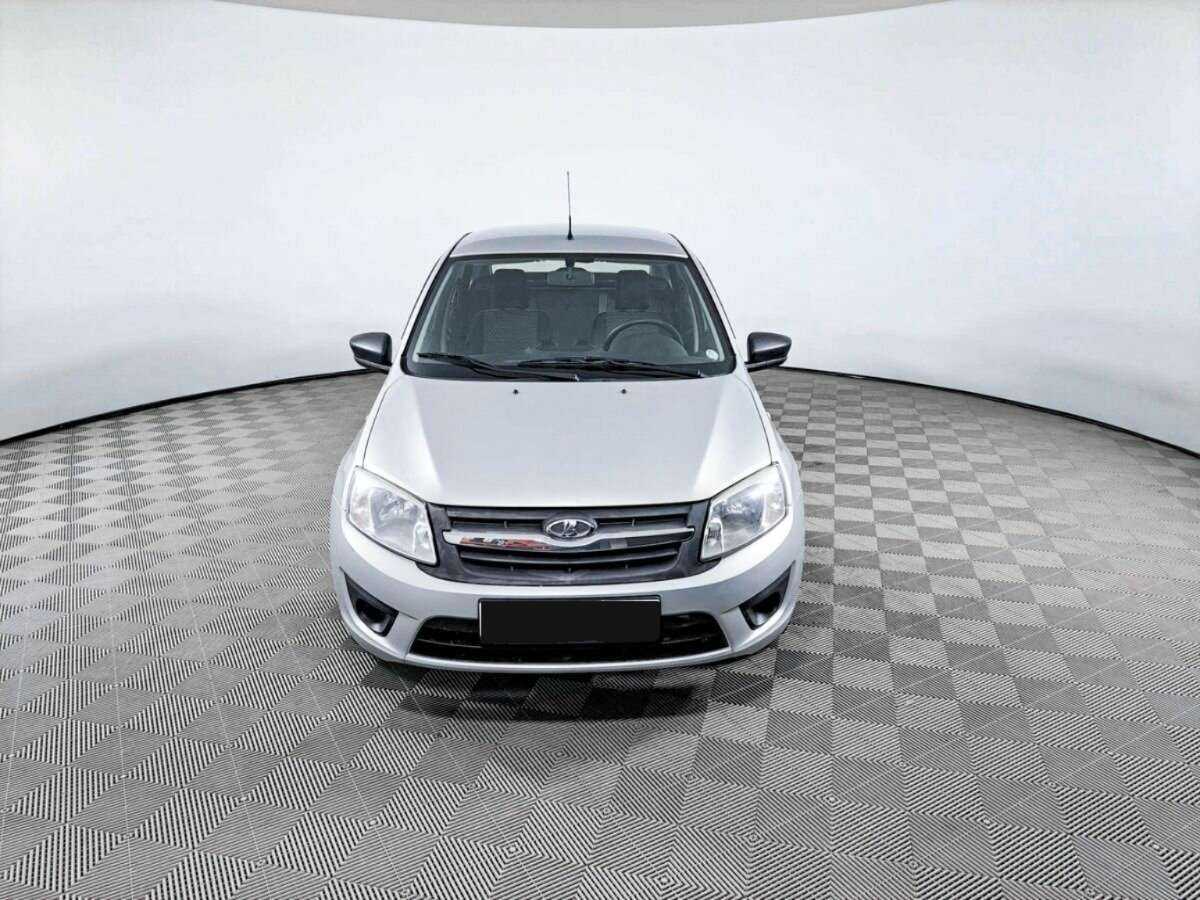 Lada (ВАЗ) Granta с пробегом — 2017 год. Фото: #1