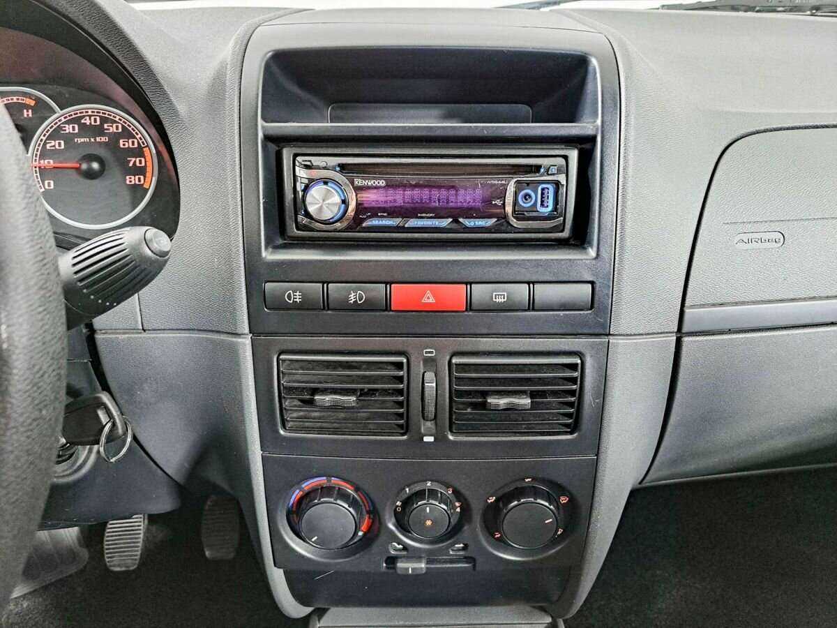 Fiat Albea с пробегом — 2010 год. Фото: #12