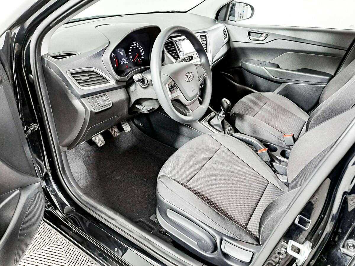 Hyundai Solaris с пробегом — 2018 год. Фото: #13