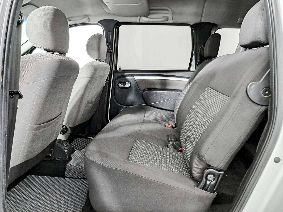 Lada (ВАЗ) Largus с пробегом — 2012 год. Фото: #9