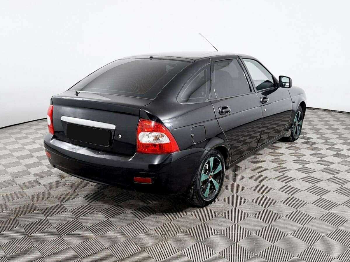 Lada (ВАЗ) Priora с пробегом — 2013 год. Фото: #4