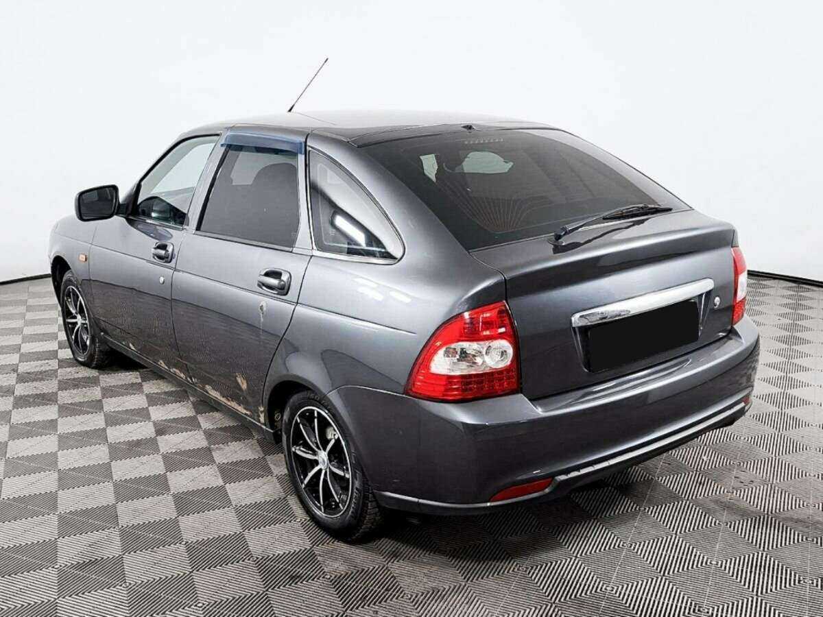 Lada (ВАЗ) Priora с пробегом — 2013 год. Фото: #6