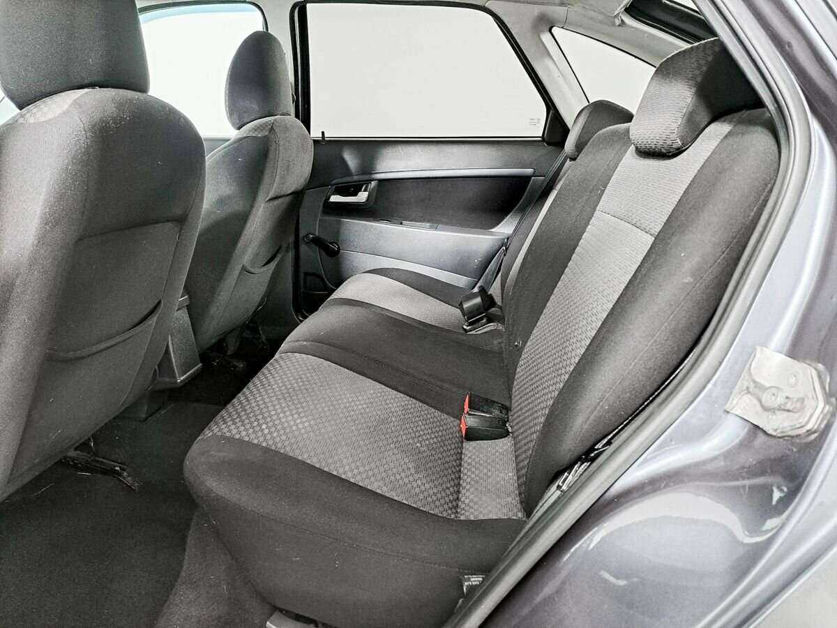 Lada (ВАЗ) Priora с пробегом — 2013 год. Фото: #9