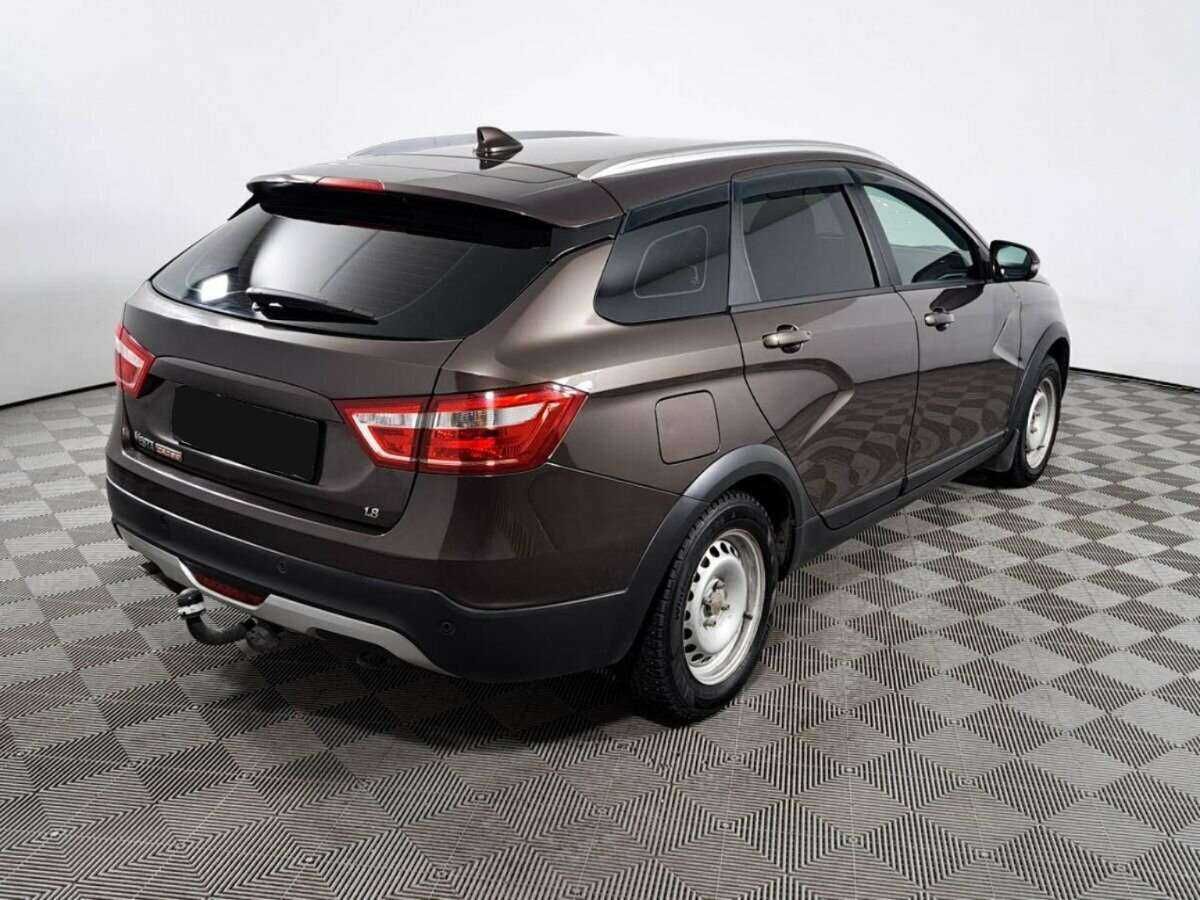 Lada (ВАЗ) Vesta с пробегом — 2017 год. Фото: #4