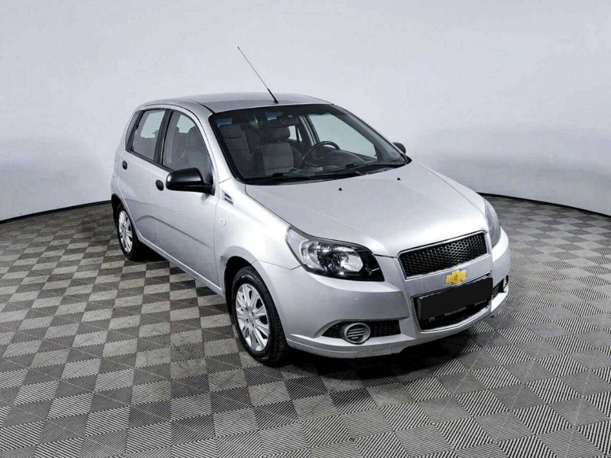 Chevrolet Aveo с пробегом — 2011 год. Фото: #2