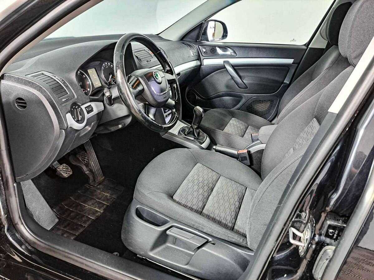 Skoda Octavia с пробегом — 2011 год. Фото: #13