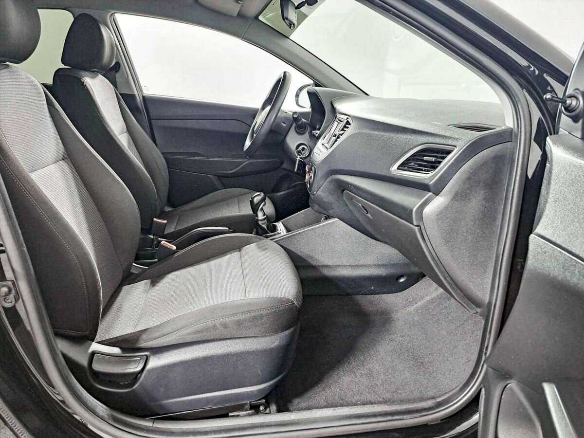 Hyundai Solaris с пробегом — 2018 год. Фото: #10